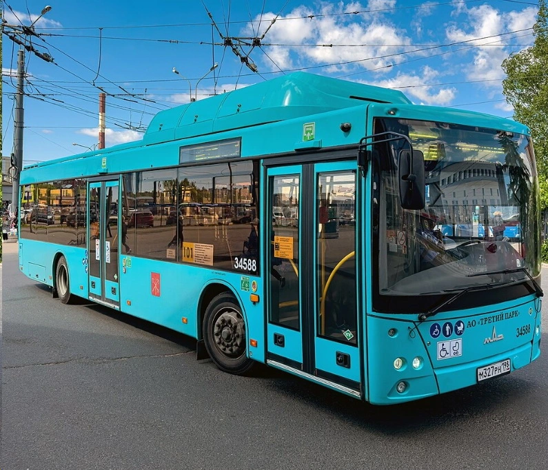 Фото автобуса №101 г. Кронштадт, Ленинградская пристань - станция метро "Старая Деревня"